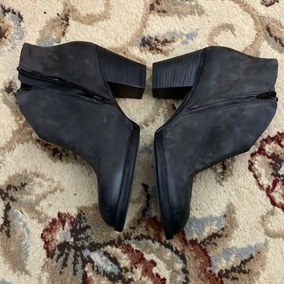 Paul Green Delgado Suede Leather Women's Ankle Boots Dark Gray Size 4.5 - Picture 2 of 8